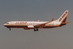 B 737